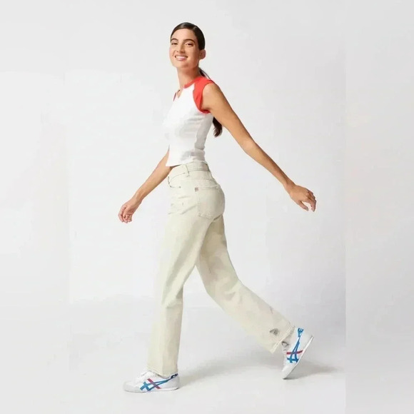 Urban Outfitters Cream BDG High-Waisted Cowboy Jean Size 26 EUC - Picture 3 of 10